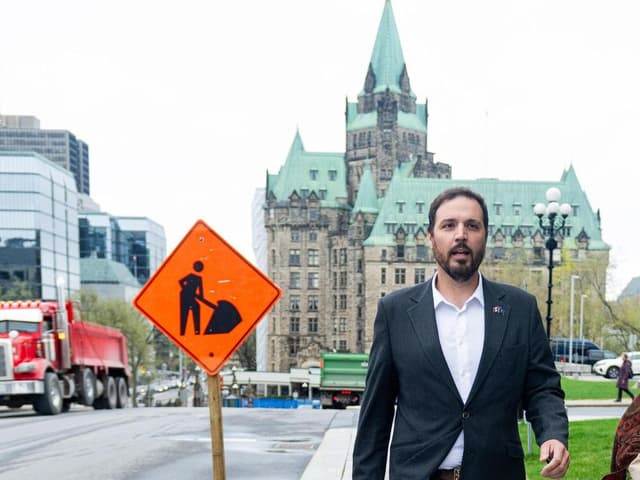 Pierre Poilievre will run in another riding in next election, former MP Damien Kurek to run again in Battle River-Crowfoot - Featured Image