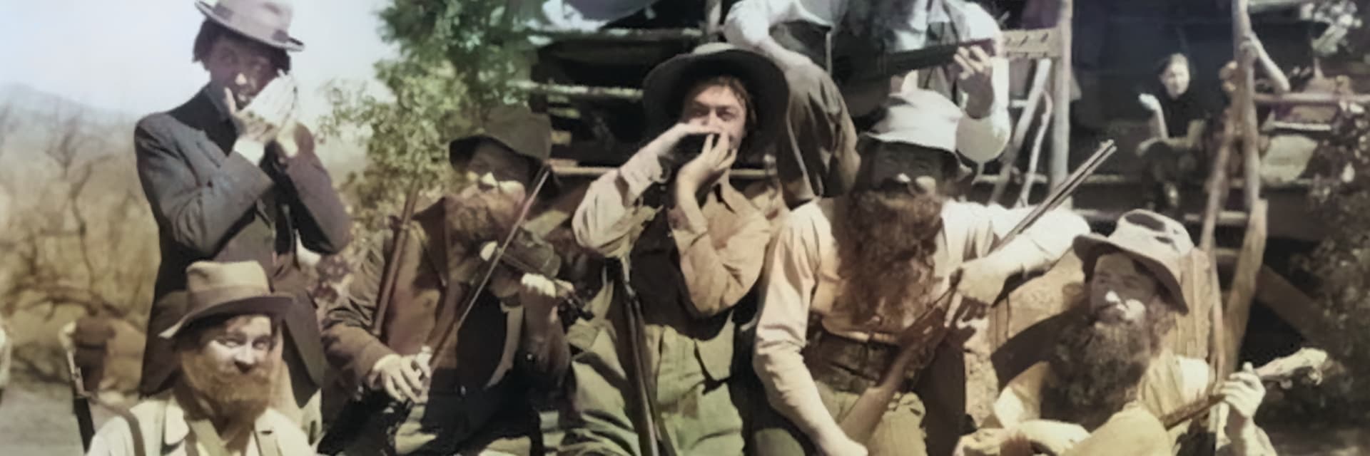 Bluegrass vs. Old-Time: What's the Difference? | Gold Tone Music Group - Featured Image