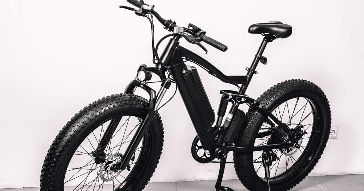 New Jersey severely cracks down on e-bikes, requiring licenses and insurance; must be 15 or older to use one. | News | 70and73.com - Featured Image