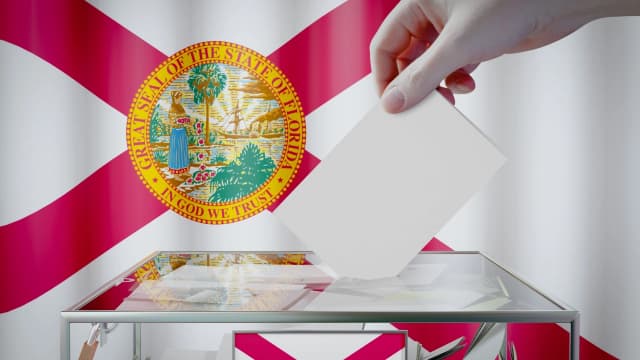 Florida is arresting marijuana legalization campaign workers - Featured Image