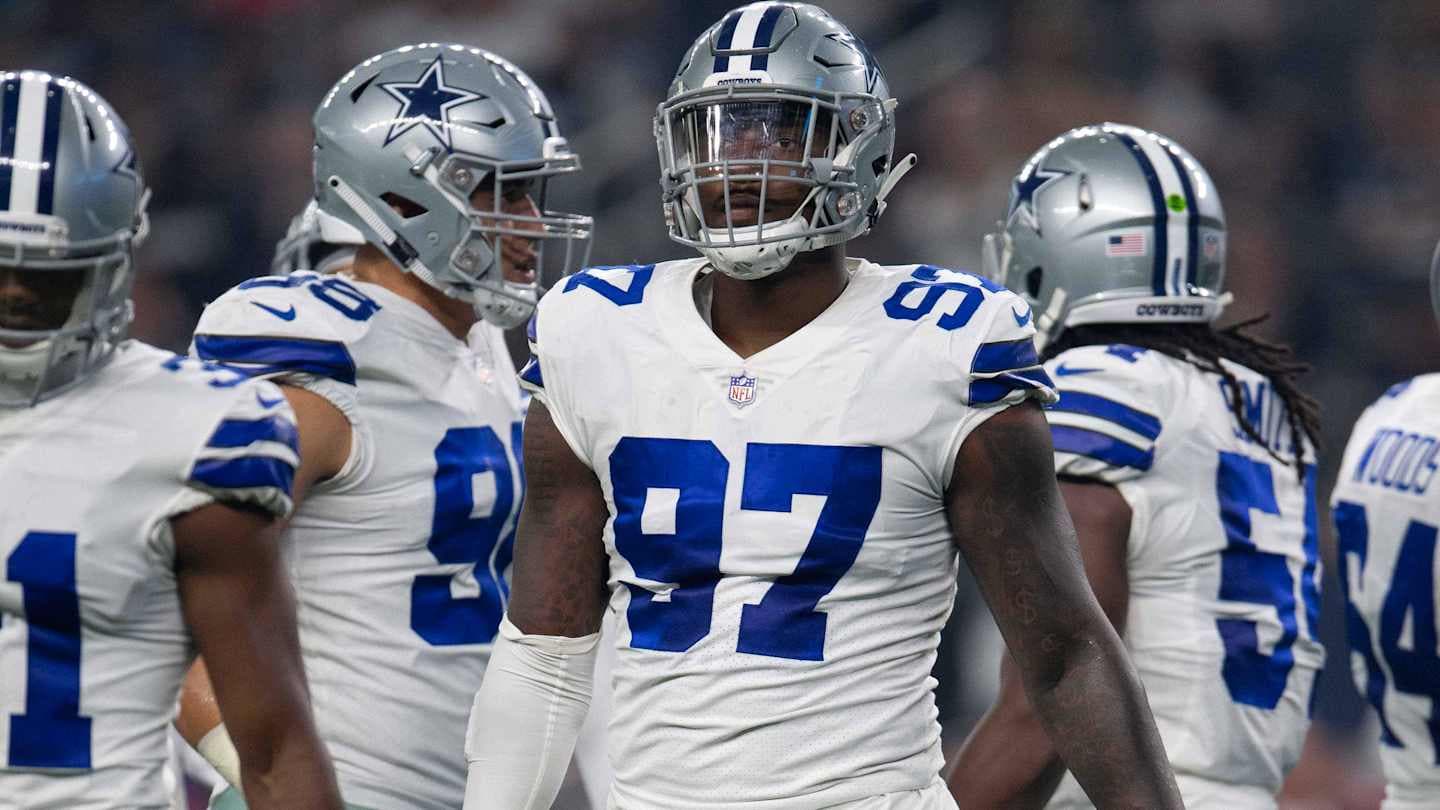 Former first-round draft bust back among 21 Cowboys on UFL rosters - Featured Image