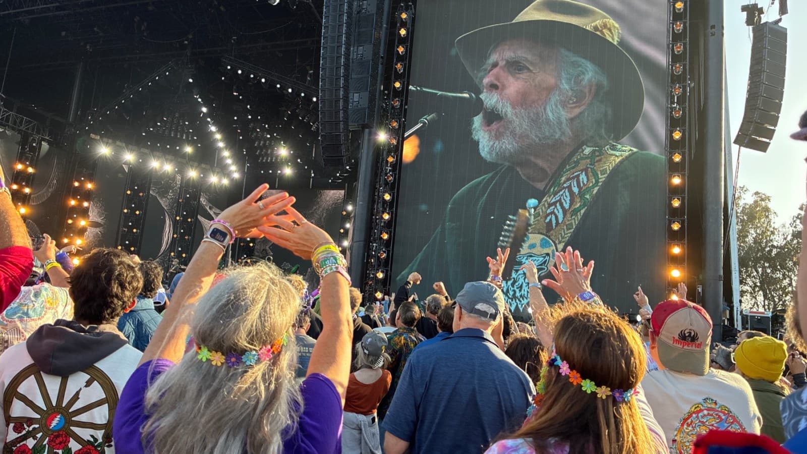 Watch Bob Weir Perform ‘Touch of Grey’ with Dead and Co. at His Final Live Appearance - Featured Image