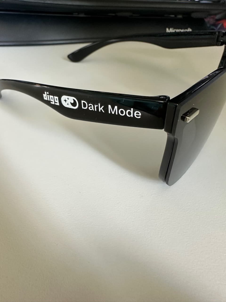 Super Dark Mode = Activated - Image