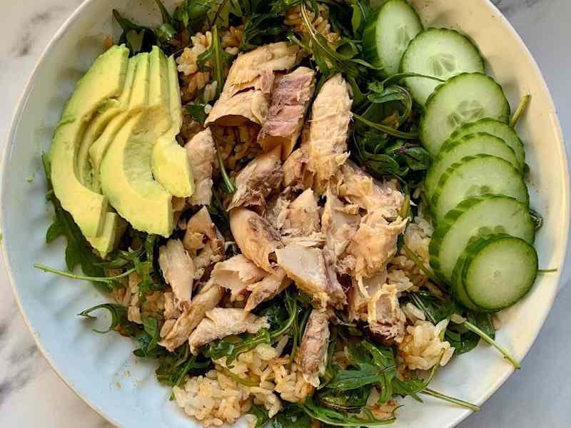 The Perfect 5-Minute Weekday Lunch I Eat on Repeat (Not Bagged Salad!) - Featured Image