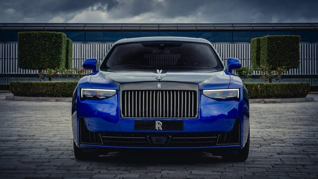 Royce Unveils the Black Badge Ghost Gamer, a Luxury Sedan Inspired by Retro Gaming - Featured Image