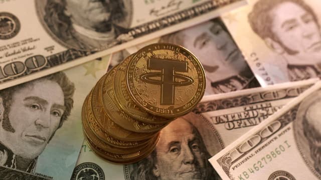 Tether CEO confirms major capital raise at a reported $500 billion valuation - Featured Image