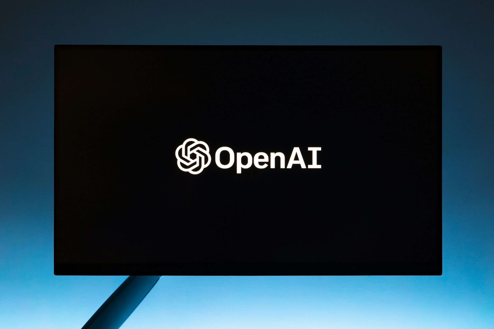 OpenAI acquires Roi to boost personalised AI finance - Featured Image