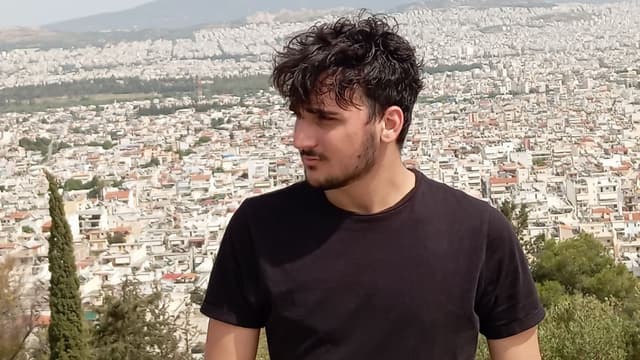 He was devastated when his favorite Facebook game shut down, but at 10 years old, what could he do? 8 years later, he's got the rights, the original code, and is about to relaunch Dungeon Rampage on S - Featured Image