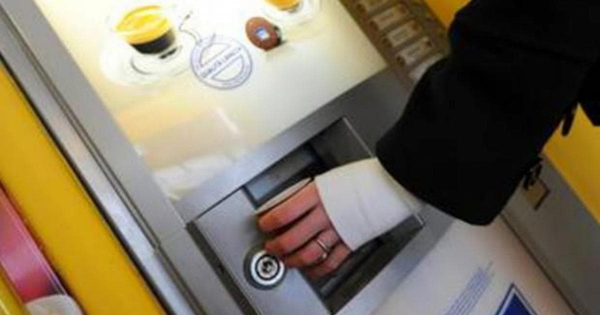 Licenziato per aver preso il resto di un caffè alla macchinetta, risarcito con 18 mensilità - Featured Image