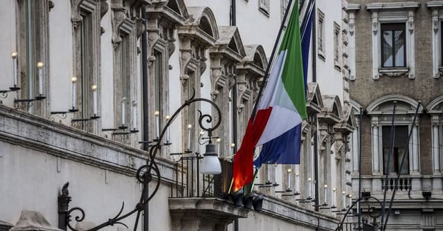 Fdi, Lega e M5s: incetta di voti tra i ceti più poveri - Il Sole 24 ORE - Featured Image