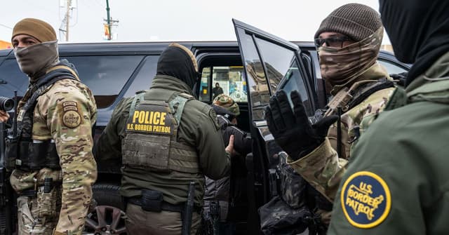 What to Do if ICE Invades Your Neighborhood | WIRED - Featured Image