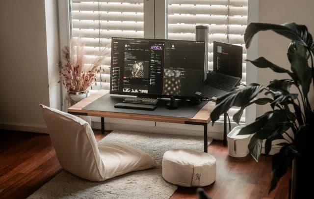 Floor Desk Setup - Featured Image