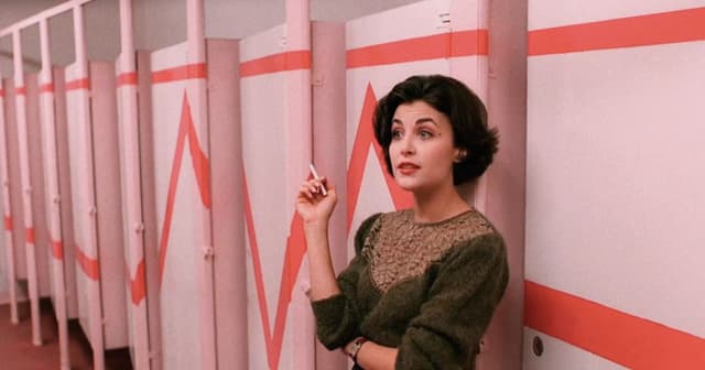 A Ranking of All 118 Sweaters Seen on Twin Peaks - Featured Image