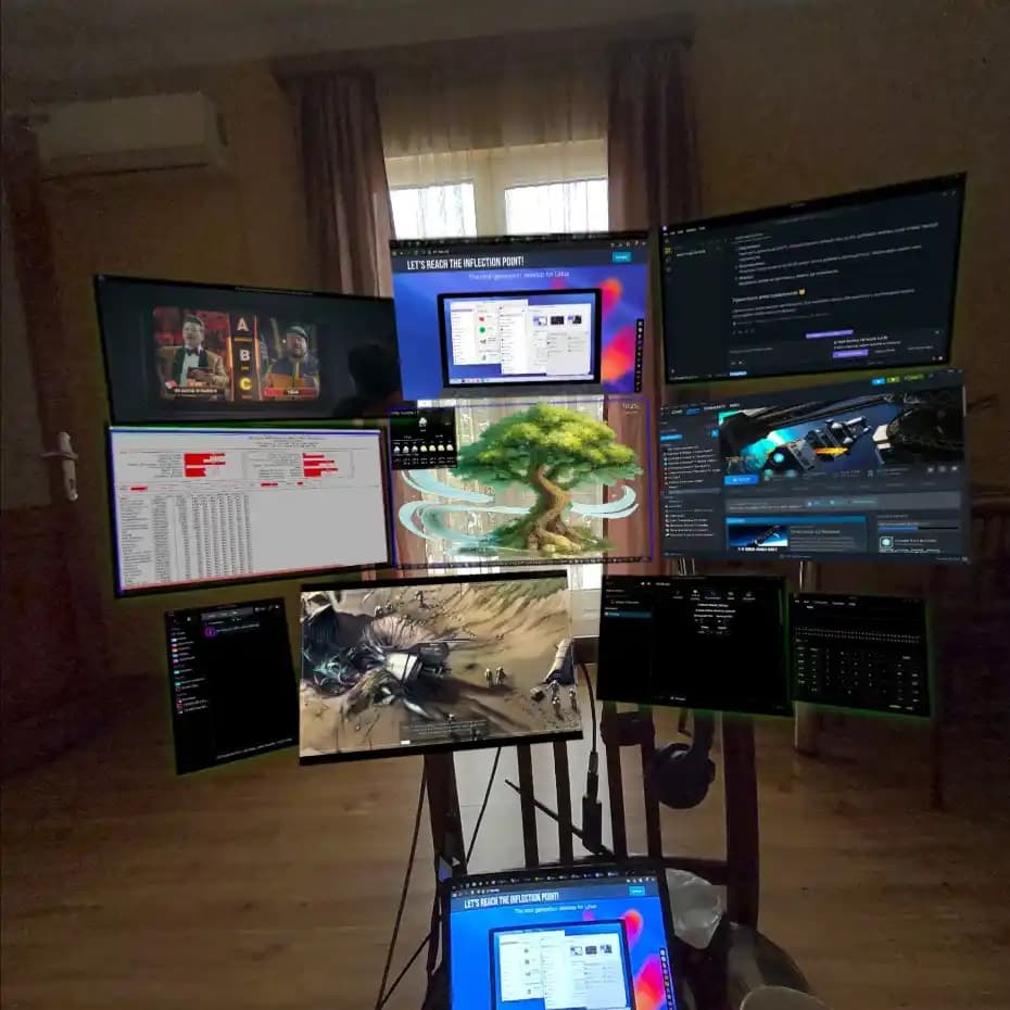 KDE Plasma il nuovo codice sperimentale trasforma il desktop in un ambiente VR - Featured Image