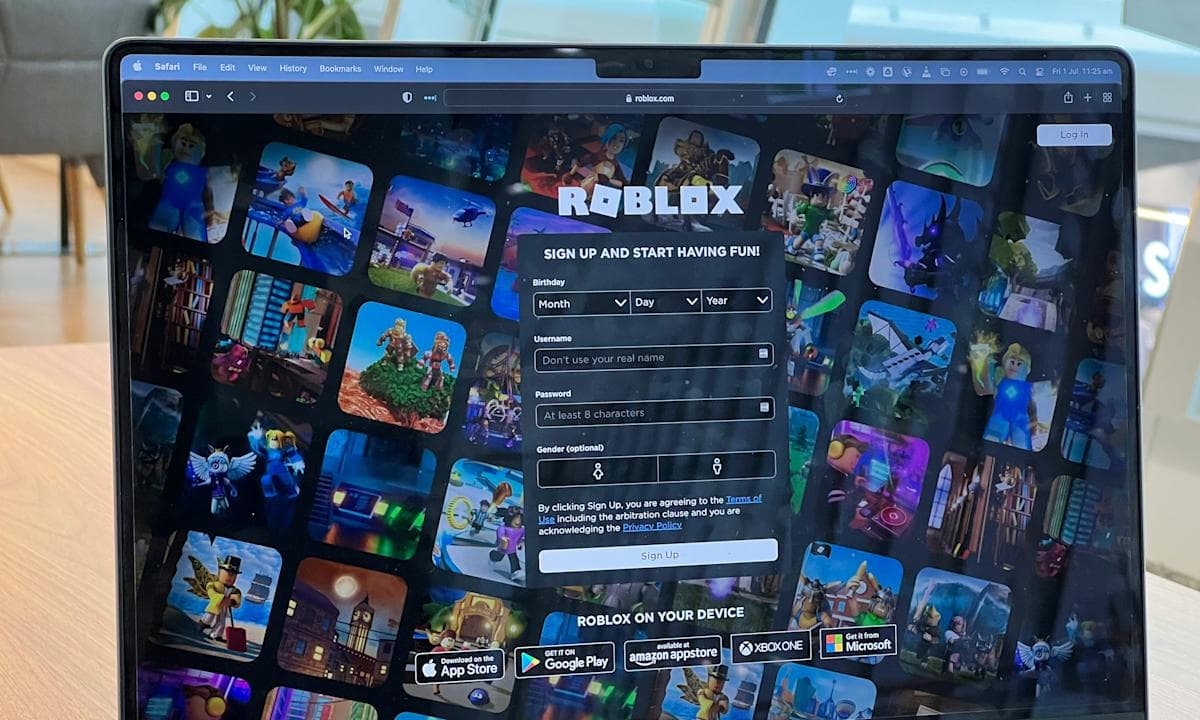 Roblox's age verification system is reportedly a trainwreck - Featured Image