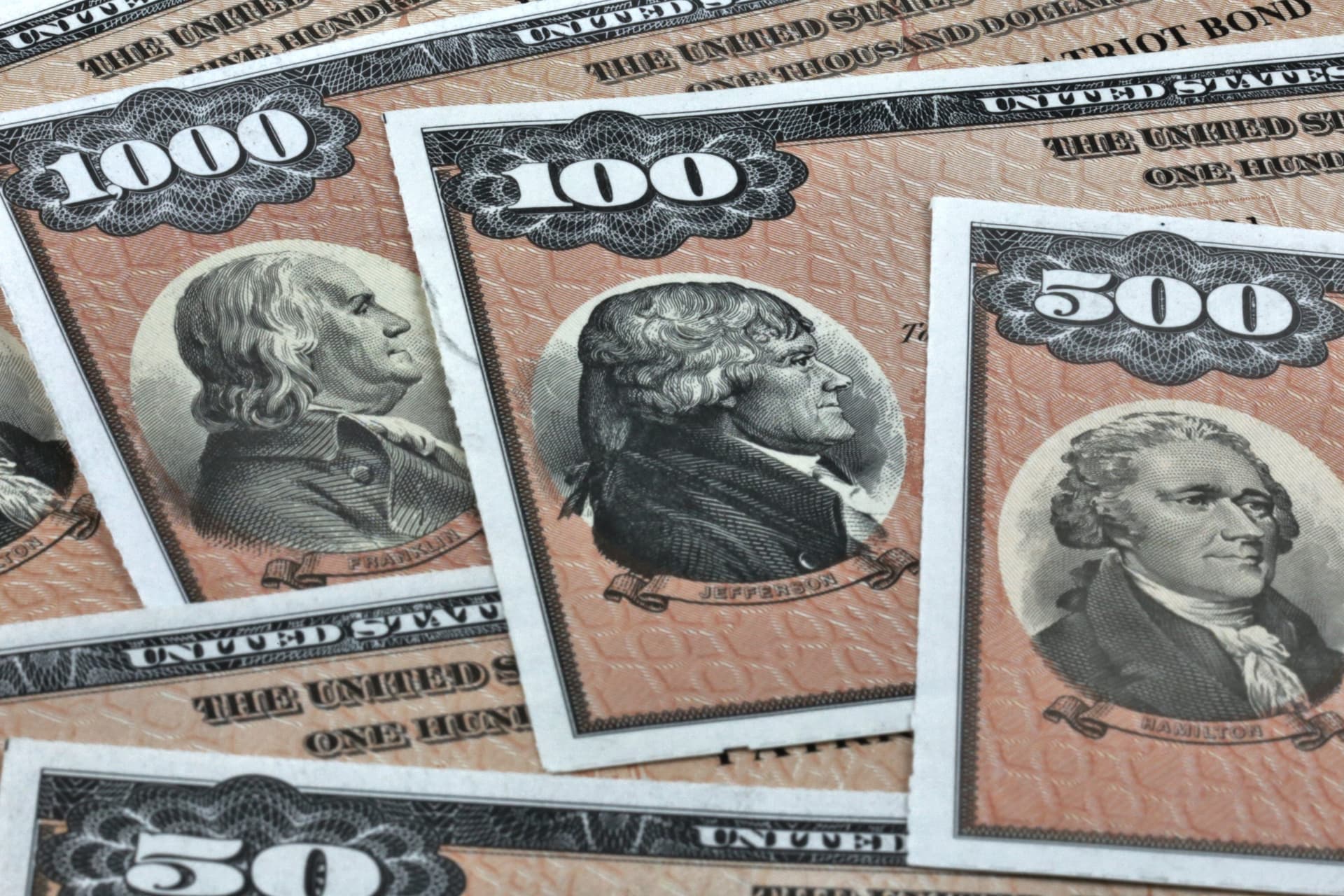 As U.S. debt soars past $38 trillion, the flood of corporate bonds is a growing threat to the Treasury supply | Fortune - Featured Image