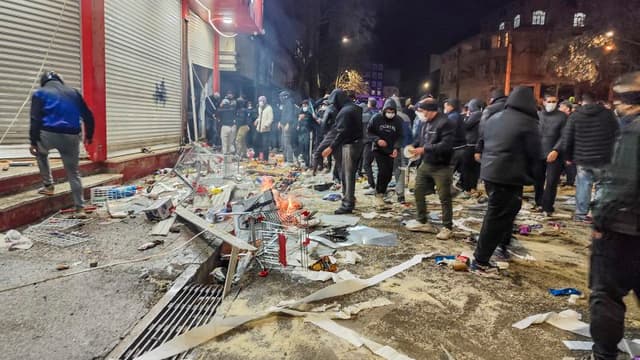 Live updates: Dozens reported killed during Iran protests as internet blackout persists | CNN - Featured Image