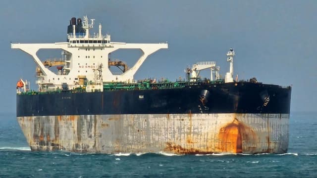 US carrying out operation to seize tanker in Atlantic linked to Venezuelan oil, official says - live updates - Featured Image