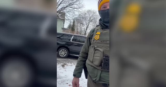 Minneapolis woman calmly resists ICE demand for ID, birth country | FOX 9 Minneapolis-St. Paul - Featured Image