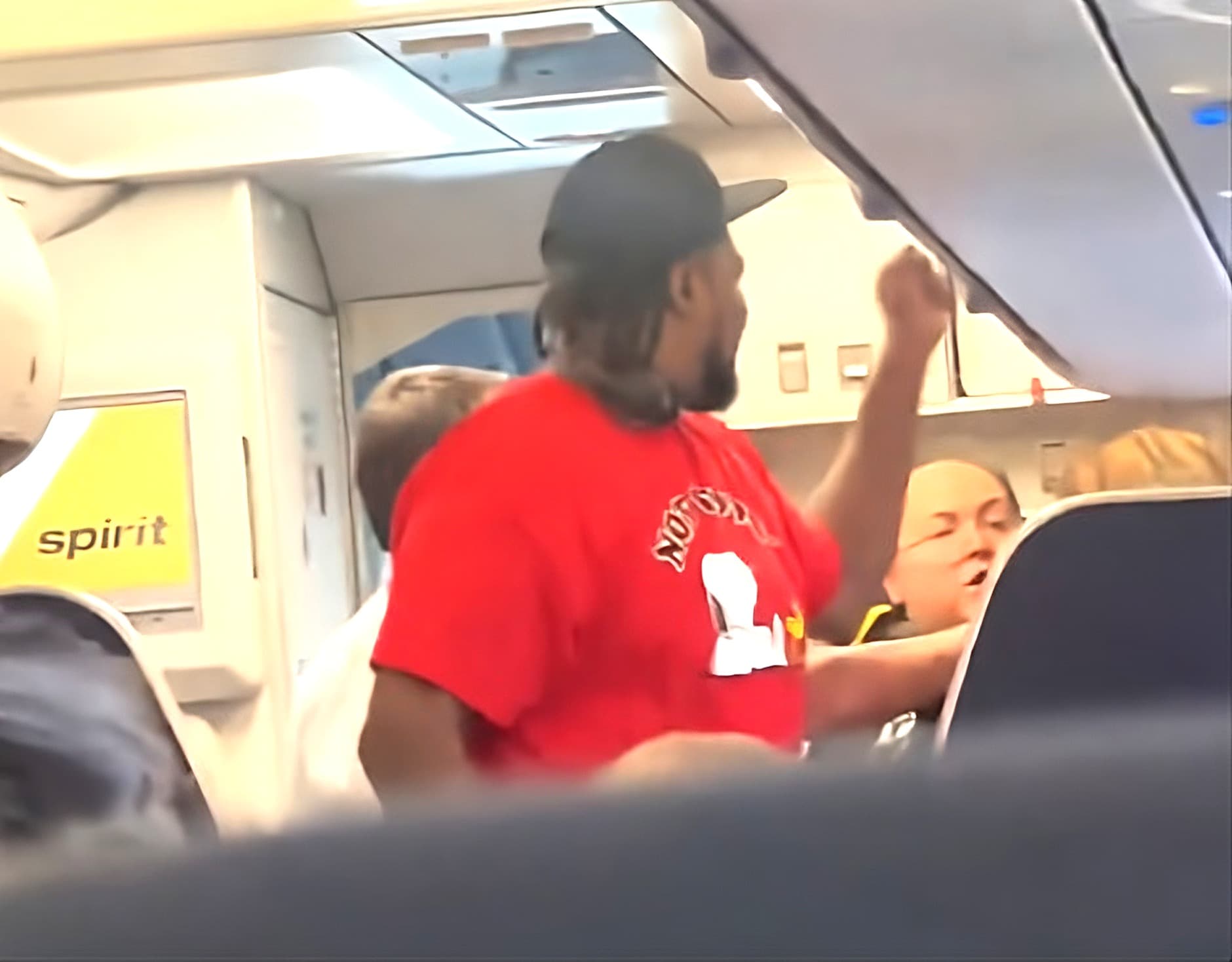 Passenger Punches Spirit Flight Attendant In The Face On Nashville–Las Vegas Flight — Pilot Tackles Him In The Aisle - Featured Image