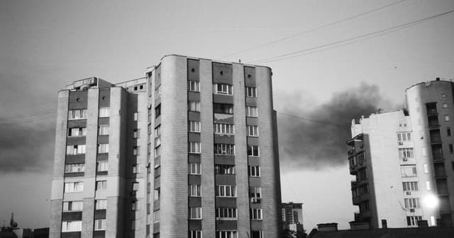 Ukraine: Strikes on cities are upending lives - Featured Image