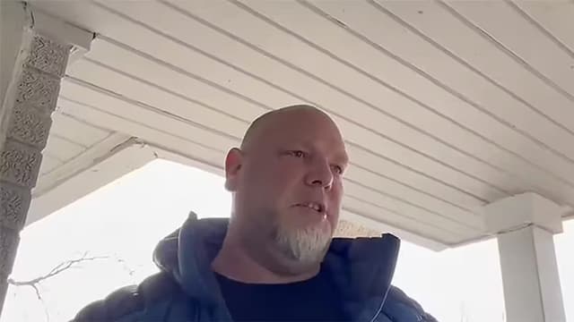 Nebraska Mom Says Secret Service Showed Up at Her Door Over Tweet Under Trump Administration - Featured Image