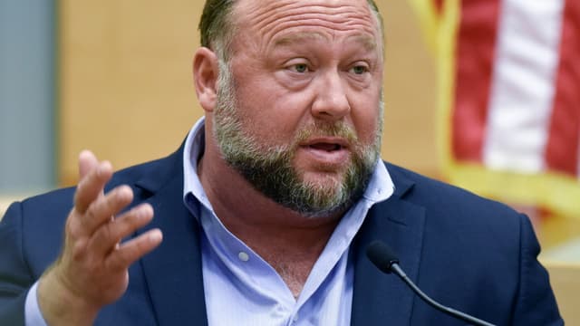 Supreme Court rejects Alex Jones’ appeal of $1.4 billion defamation judgment in Sandy Hook shooting - Featured Image