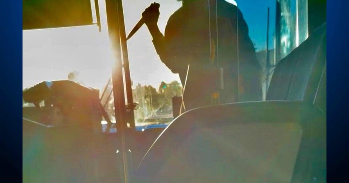 San Jose bus driver attacked by knife-wielding passenger - CBS San Francisco - Featured Image