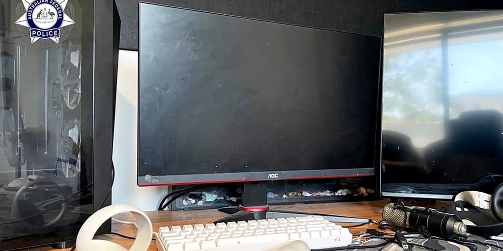 Australian teen charged with making hoax mass shooting calls to U.S. institutions - Featured Image