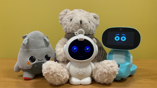 Advocacy groups urge parents to avoid AI toys this holiday season - Featured Image