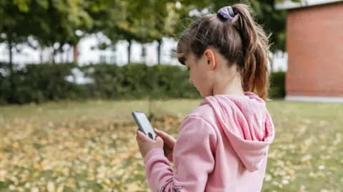 Australia's social media ban for children has left big tech scrambling - Featured Image