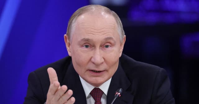 Vladimir Putin to make mystery 'major speech' to the world as Kremlin dubs it 'interesting week' - Featured Image