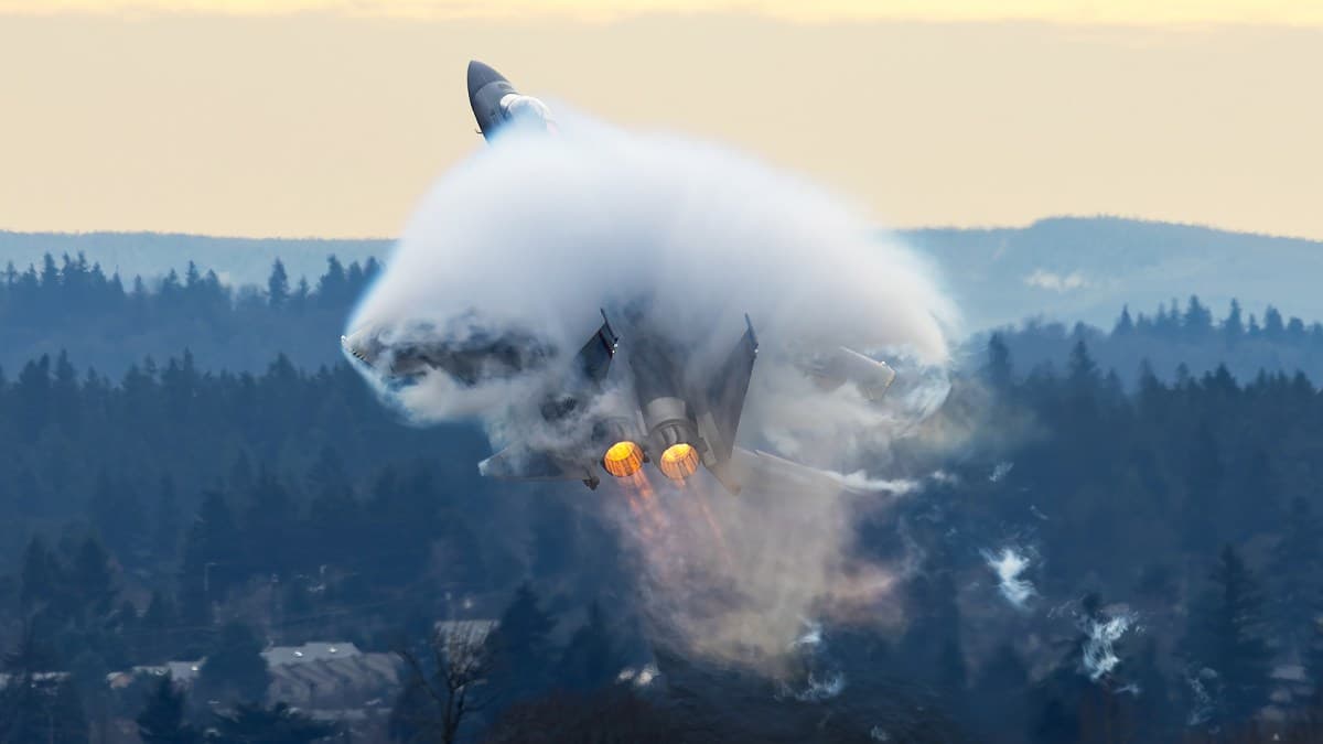This Is The Greatest F-15EX Photo Yet - Featured Image
