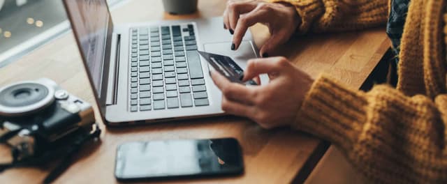 How to Protect Yourself When Selling Online | Regions Bank - Featured Image