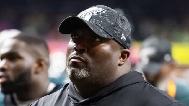 Eagles DL coach Clint Hurtt interviews with Dolphins; report – NBC Sports Philadelphia - Featured Image