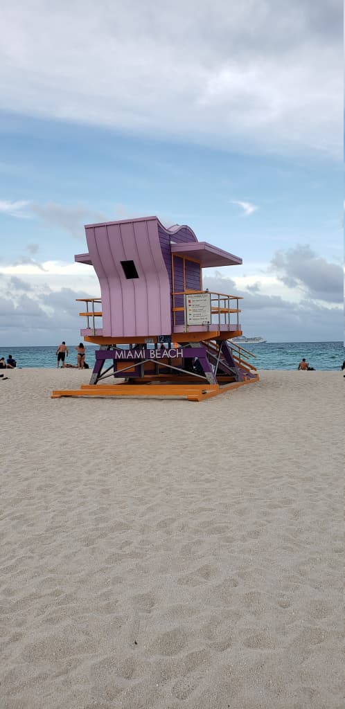 PHOTOSPOT - Photography Location Sharing Community - Featured Image