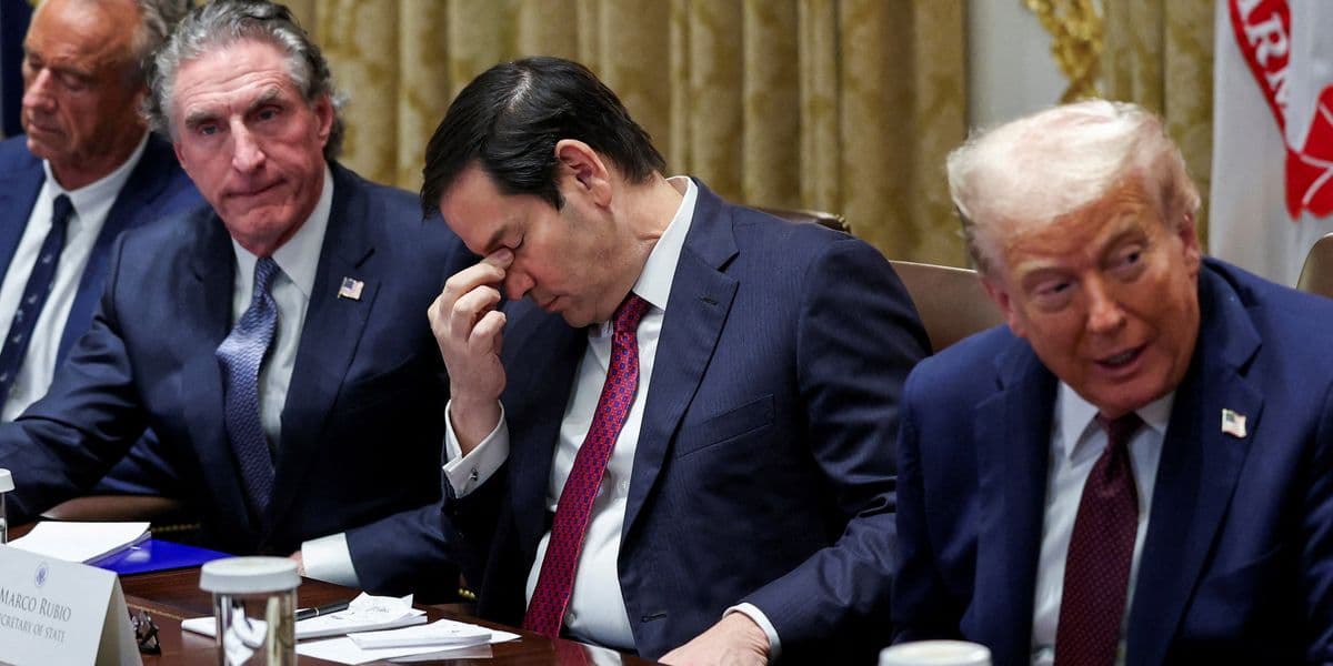 State Dept. 'not functioning' as staffers get sidelined for warning Trump is breaking law - Featured Image