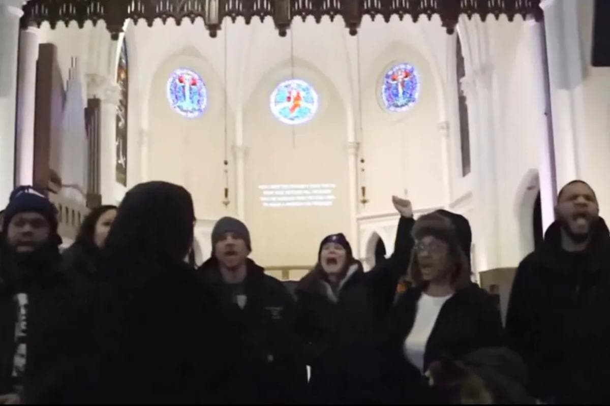 Anti-ICE mob storms Minnesota church over pastor's alleged ties to immigration enforcement | New York Post - Featured Image