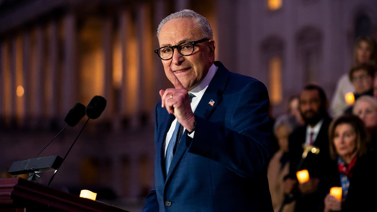 Shutdown risk rises after fatal Minneapolis shooting - Featured Image