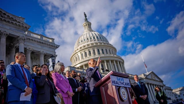 Poll: Democrats have biggest advantage for control of Congress in 8 years - Featured Image