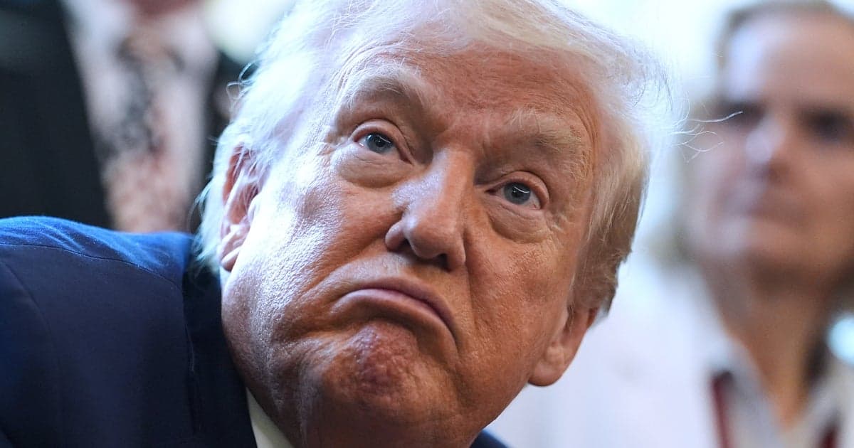 CNN Medical Analyst Urges Congress To Examine Trump’s ‘Fitness’ After Latest Stunt | HuffPost Latest News - Featured Image