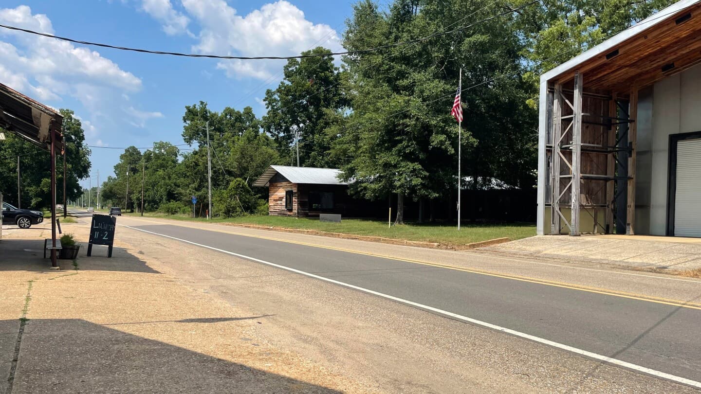 Alabama town’s first Black mayor, who had been locked out of office, wins election - Featured Image