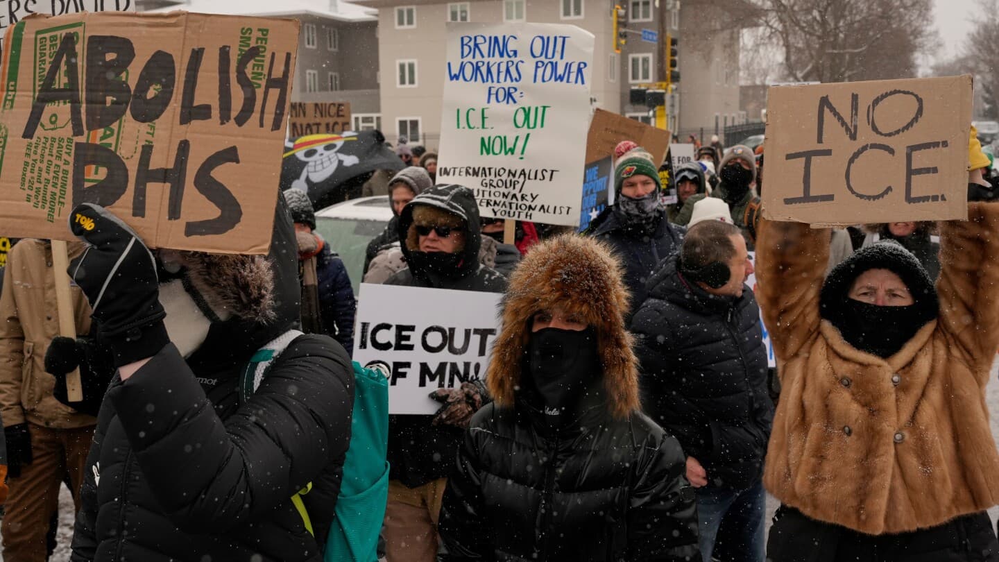 After Minneapolis, Democrats confront political vulnerabilities as they battle Trump on immigration - Featured Image