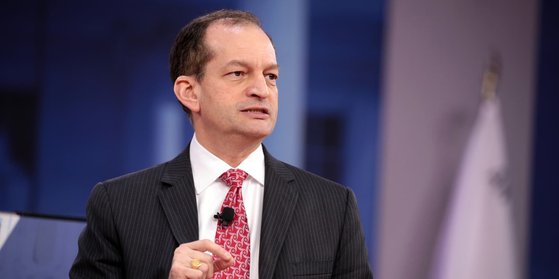 Former Trump Labor Sec Acosta Set for Epstein Inquiry Interview. - Featured Image
