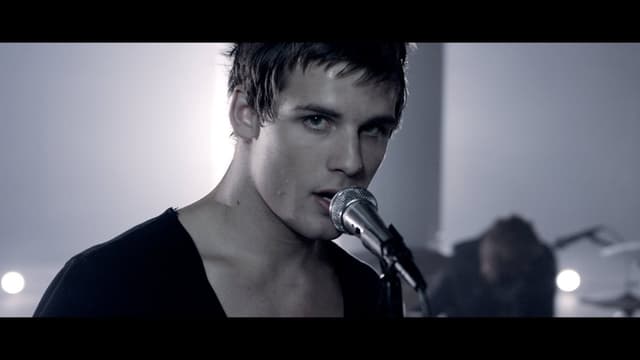 I SEE STARS - Murder Mitten (Official Music Video) - Featured Image