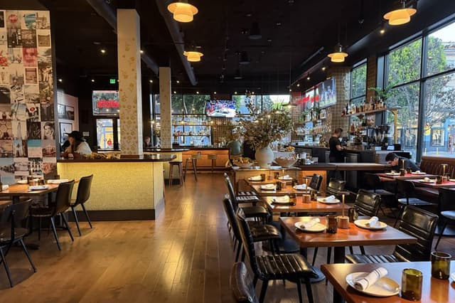 Couple assaults staff at celebrity chef's SF restaurant in viral video - Featured Image