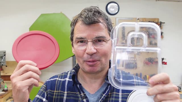 Why plastic dishes dry slower - Featured Image