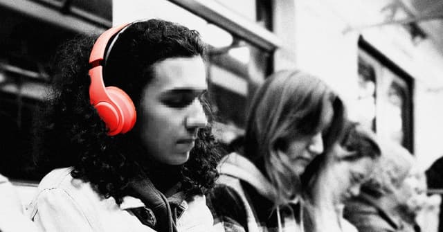 Hundreds of Millions of Audio Devices Need a Patch to Prevent Wireless Hacking and Tracking | WIRED - Featured Image