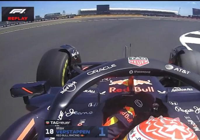 Max unable to turn his car - Featured Image