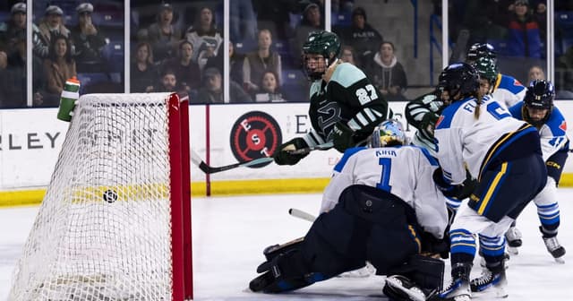 BOSTON STAYS UNBEATEN AT HOME WITH 2-1 WIN OVER TORONTO | PWHL - Professional Women's Hockey League - Featured Image